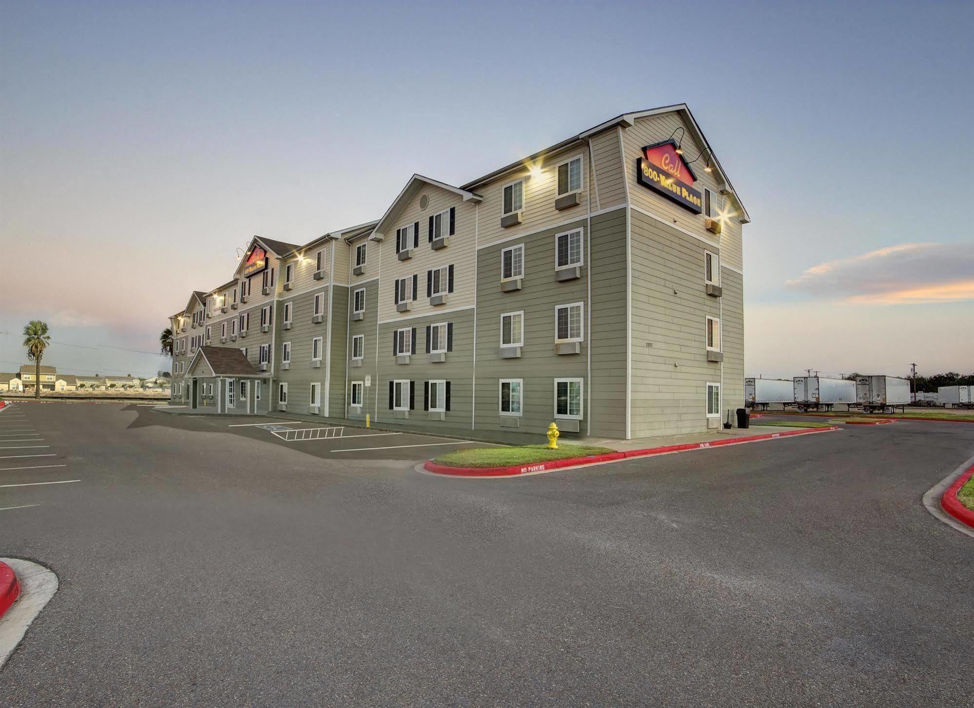 Woodspring Hotel 2*