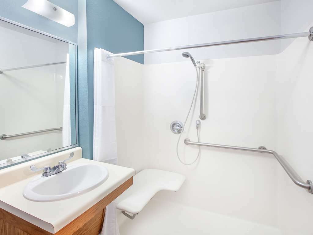 Woodspring Hotel Pharr